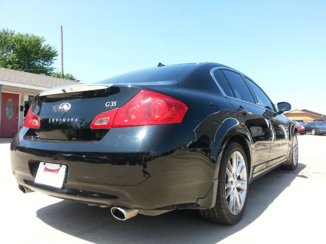 Infiniti G35 2008 photo 2