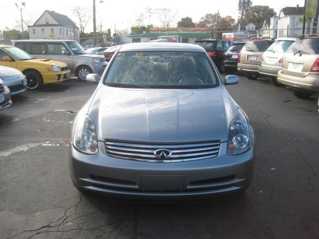 Infiniti G35X 2004 photo 1