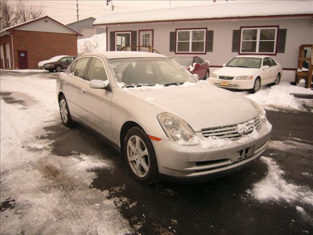 Infiniti G35X 2004 photo 4