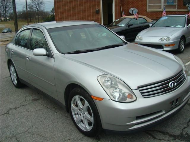 Infiniti G35X 2004 photo 1