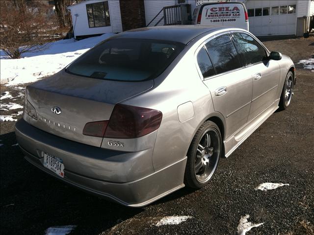 Infiniti G35X 2004 photo 3