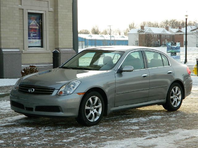 Infiniti G35X 2006 photo 4