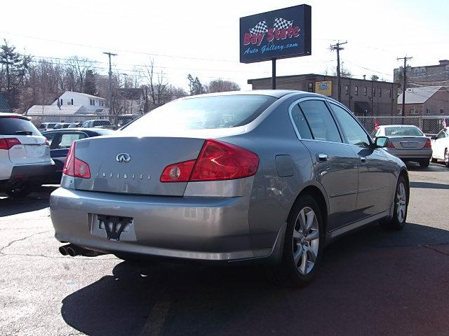 Infiniti G35X 2006 photo 4