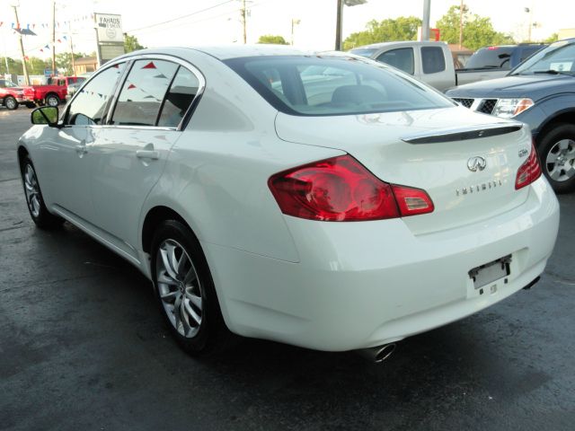 Infiniti G35X 2007 photo 11