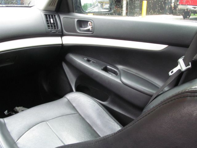 Infiniti G35X 2007 photo 12