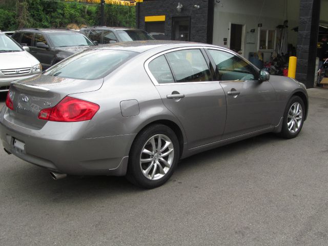 Infiniti G35X 2007 photo 13