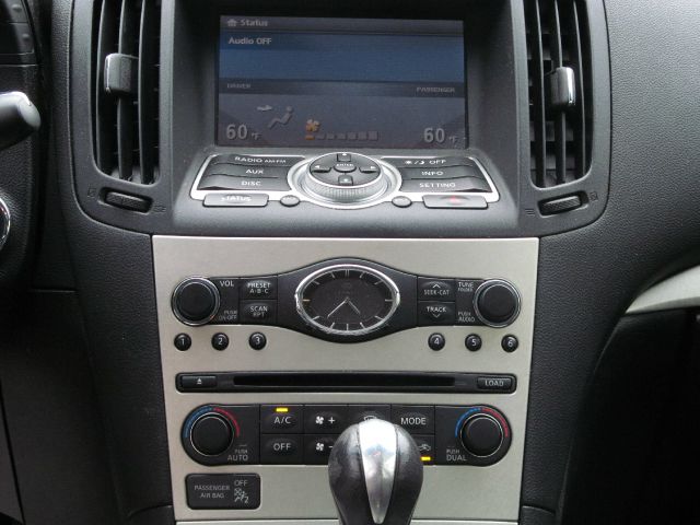 Infiniti G35X 2007 photo 9