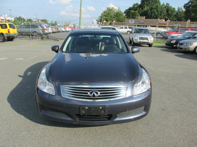 Infiniti G35X 2007 photo 2