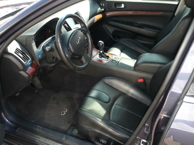 Infiniti G35X 2007 photo 18