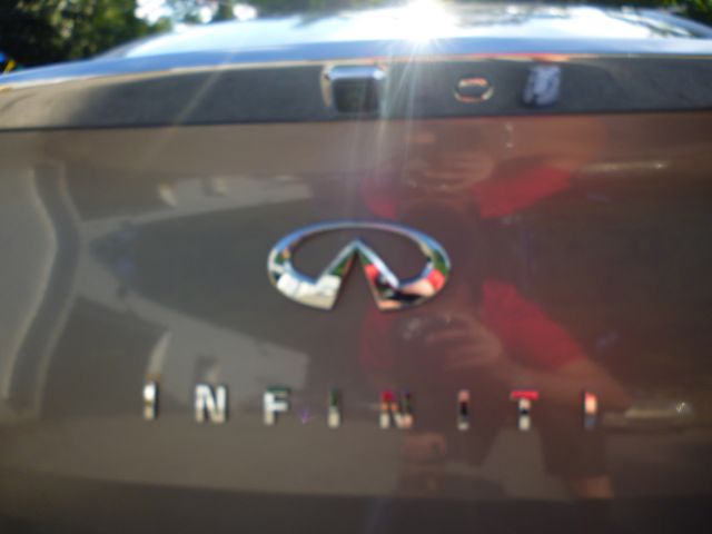 Infiniti G35X 2007 photo 2