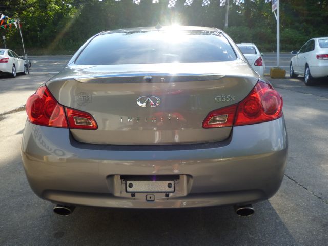 Infiniti G35X 2007 photo 3