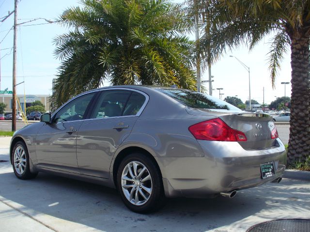 Infiniti G35X 2008 photo 1