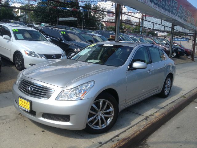 Infiniti G35X 2008 photo 1