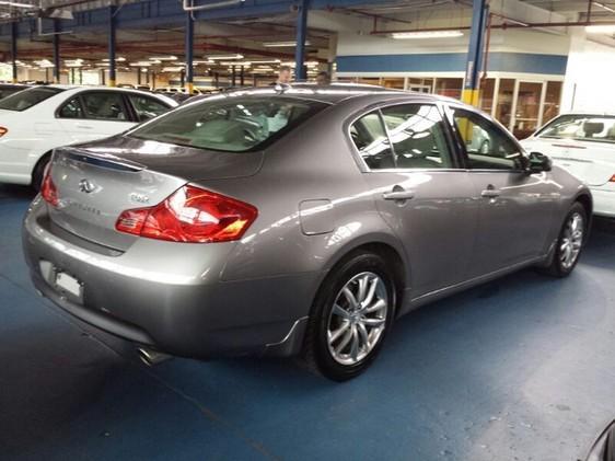 Infiniti G35X 2008 photo 2