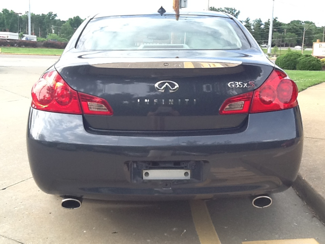 Infiniti G35X 2008 photo 2