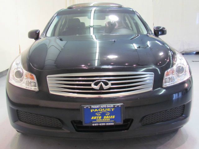 Infiniti G35X 2008 photo 11