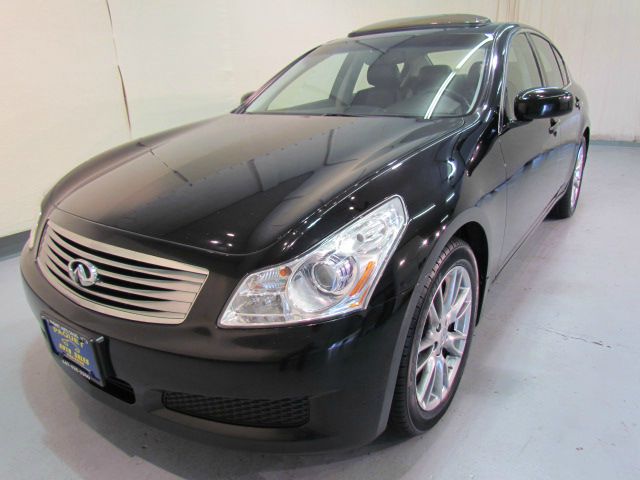 Infiniti G35X 2008 photo 16