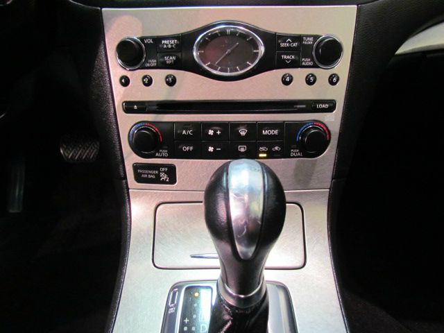 Infiniti G35X 2008 photo 23