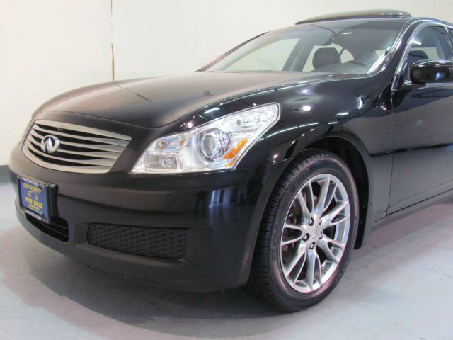 Infiniti G35X 2008 photo 26