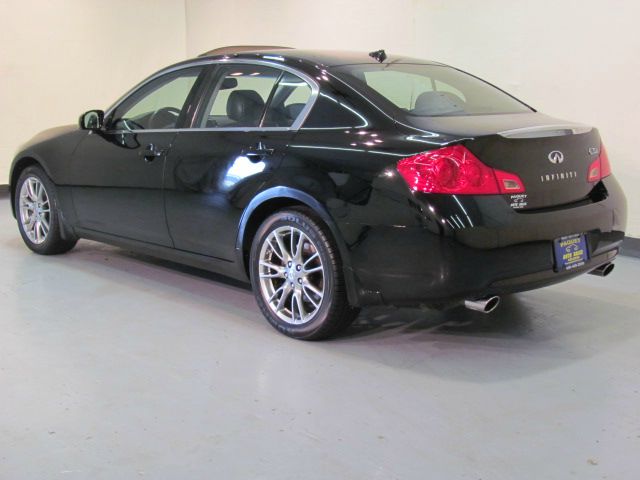 Infiniti G35X 2008 photo 32