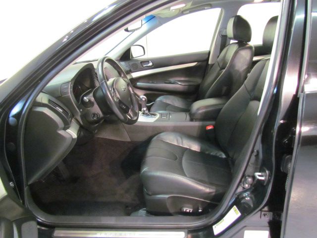 Infiniti G35X 2008 photo 34