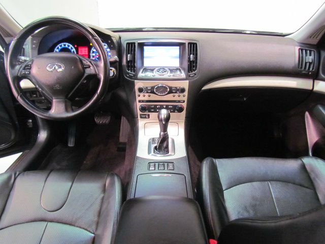 Infiniti G35X 2008 photo 4