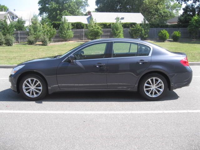 Infiniti G35X 2008 photo 0