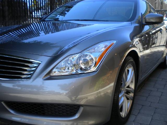 Infiniti G37 2008 photo 2