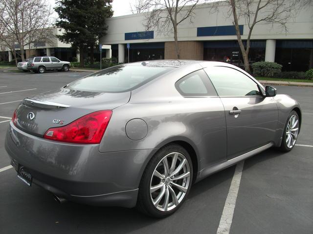 Infiniti G37 2008 photo 3