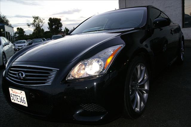 Infiniti G37 2008 photo 3