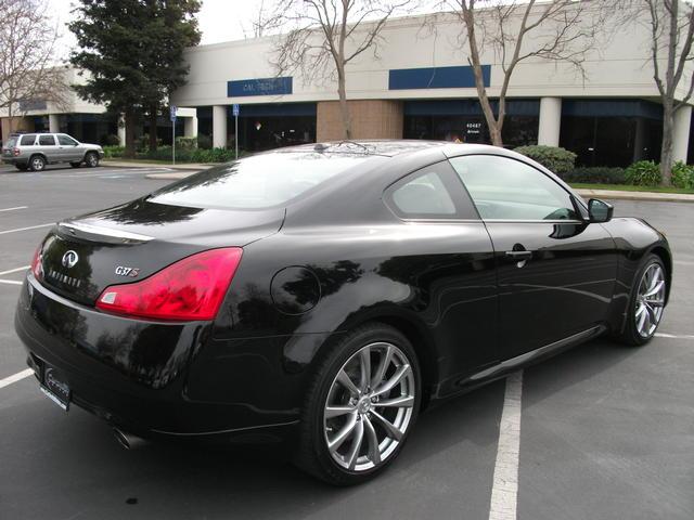 Infiniti G37 2008 photo 3