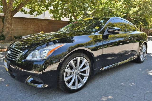 Infiniti G37 Base Coupe