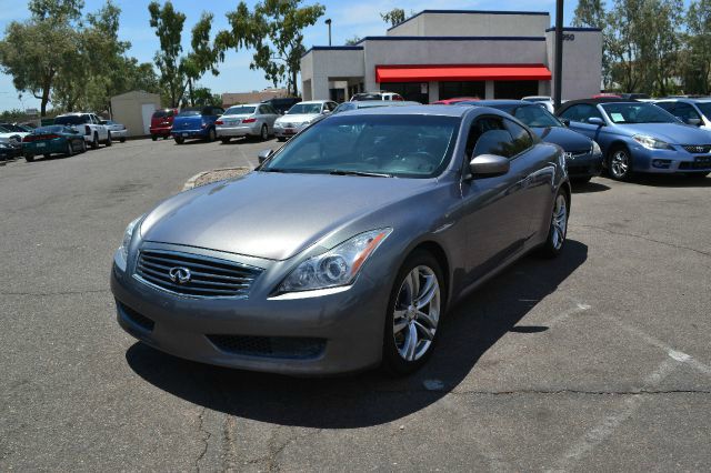 Infiniti G37 2008 photo 3