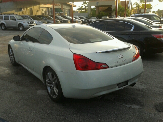 Infiniti G37 2008 photo 4