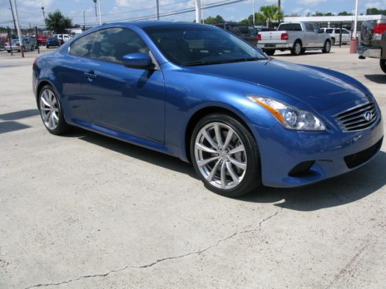 Infiniti G37 2008 photo 2