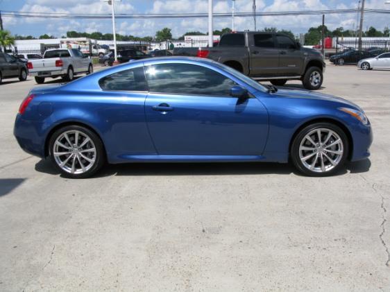 Infiniti G37 2008 photo 3