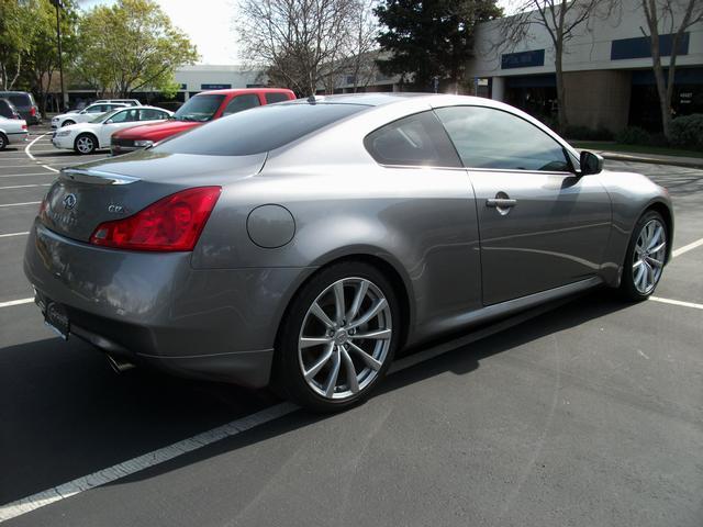 Infiniti G37 2008 photo 3