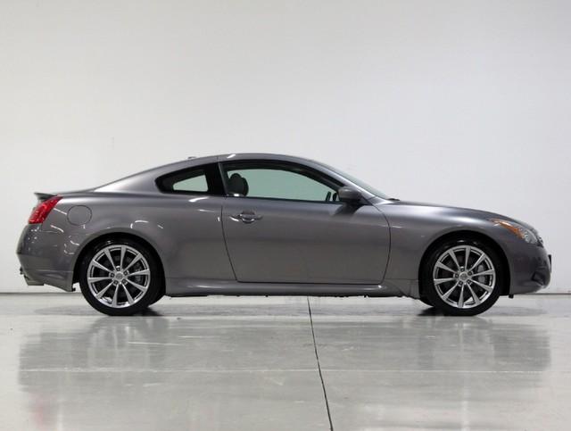 Infiniti G37 2008 photo 1