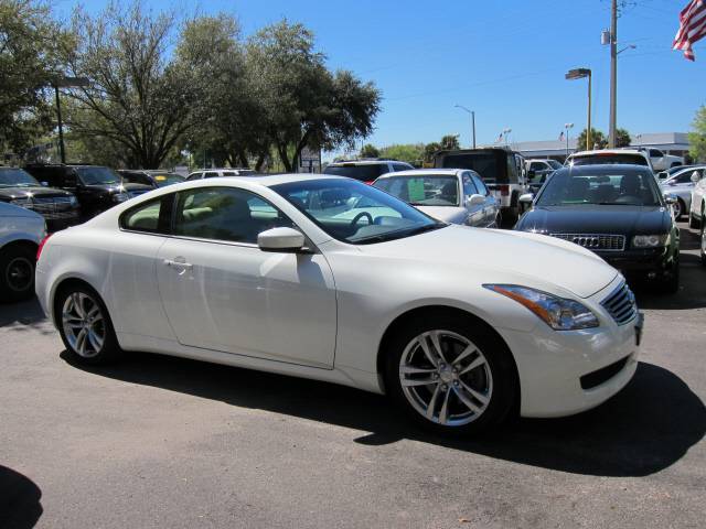 Infiniti G37 2008 photo 4