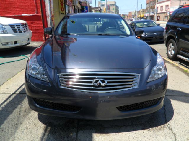 Infiniti G37 2008 photo 2