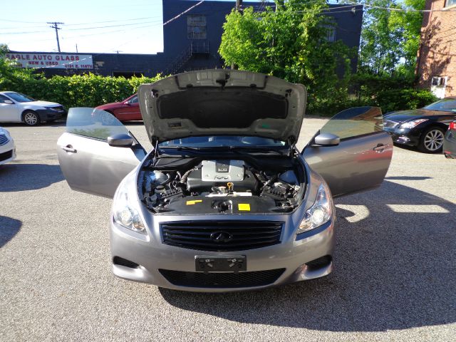 Infiniti G37 2008 photo 16