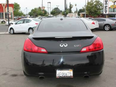 Infiniti G37 2008 photo 2