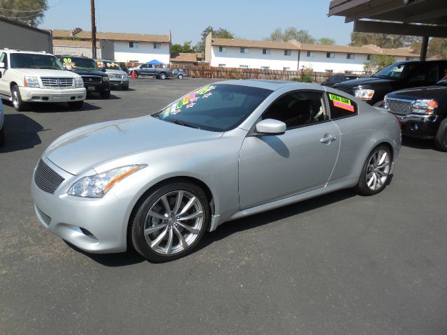 Infiniti G37 2008 photo 4