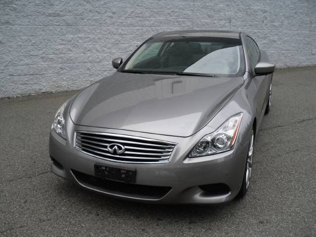 Infiniti G37 2008 photo 2