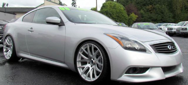 Infiniti G37 2008 photo 2