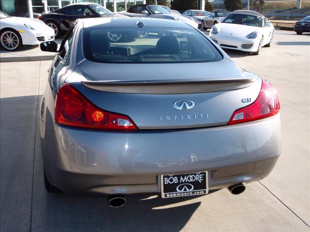 Infiniti G37 2008 photo 3