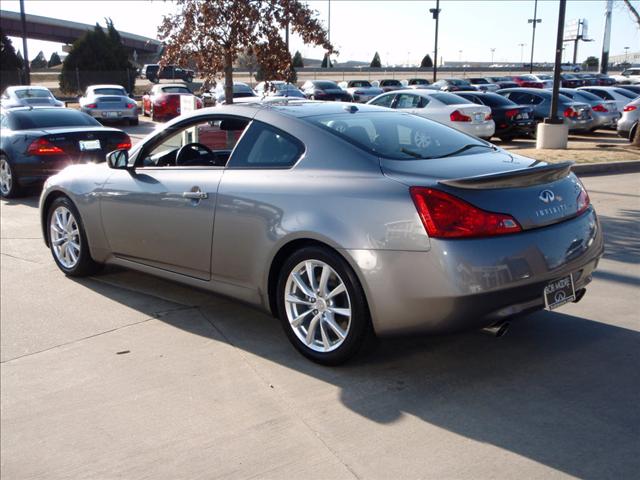 Infiniti G37 2008 photo 5