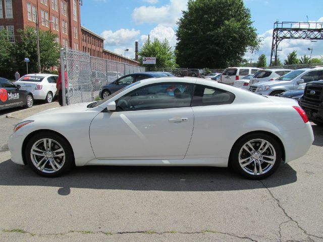 Infiniti G37 2008 photo 3