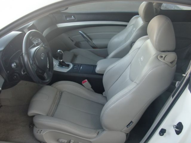 Infiniti G37 2008 photo 10