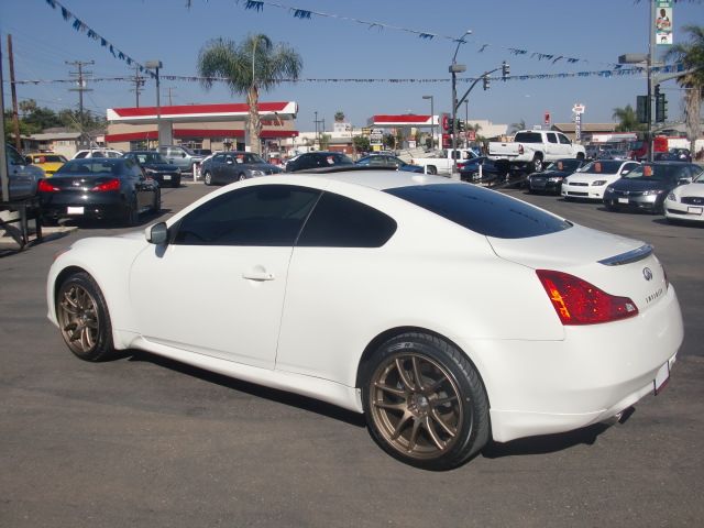 Infiniti G37 2008 photo 12